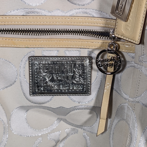 Coach Poppy Limited Edition Purse with Dust Bag - Picture 3 of 10